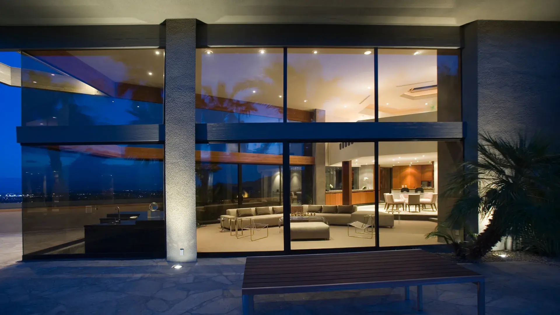 Immobilier de prestige Alpes Maritimes avec Abado Signature, Professionnalisme de prestige sur les Alpes Maritimes, Intransigeance