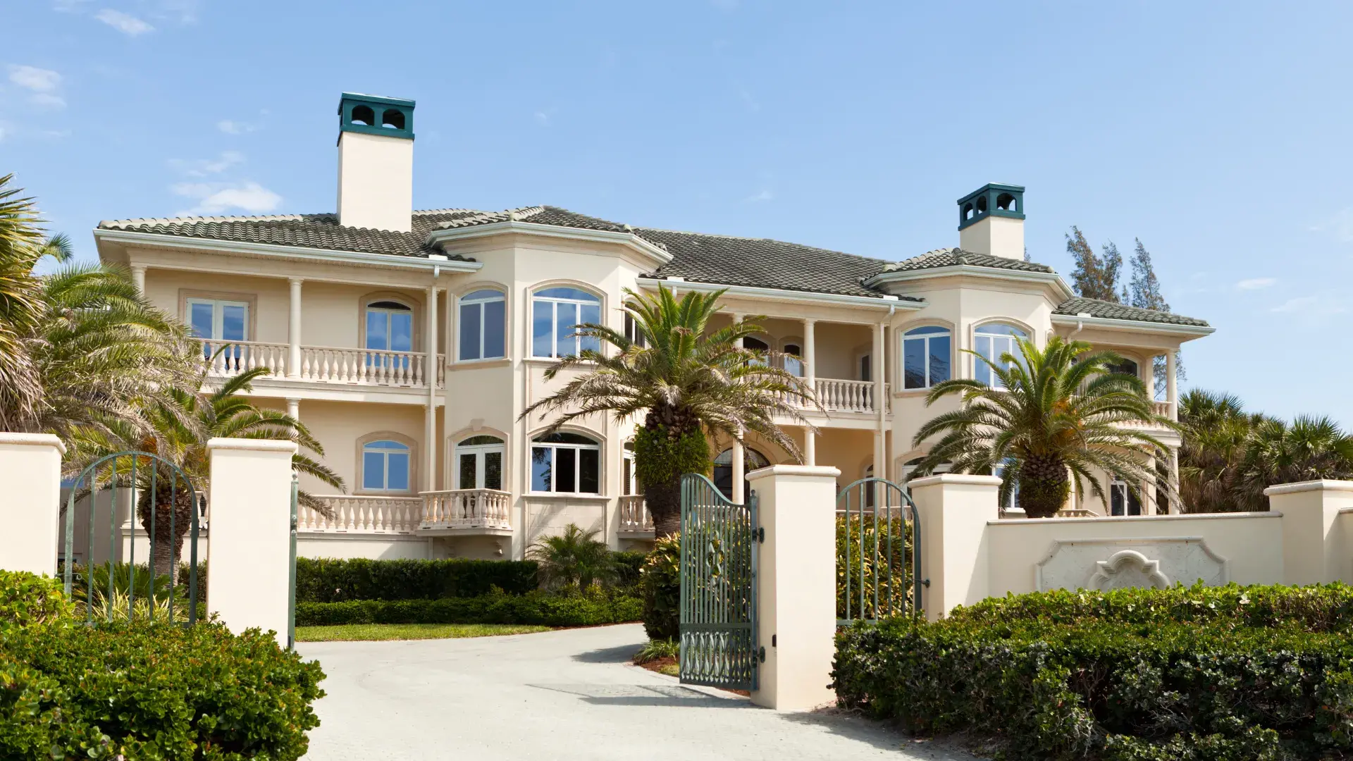 Immobilier de prestige Alpes Maritimes avec Abado Signature, Notre histoire - Qui sommes-nous ? Fonctionnement d'une copropriété